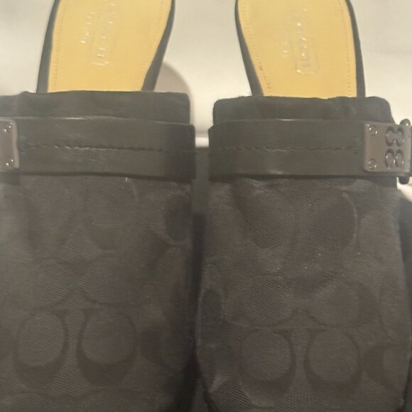Coach Ivy Signature Clogs - Picture 2 of 11